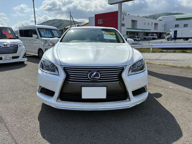 LS600h バージョンL 4WD