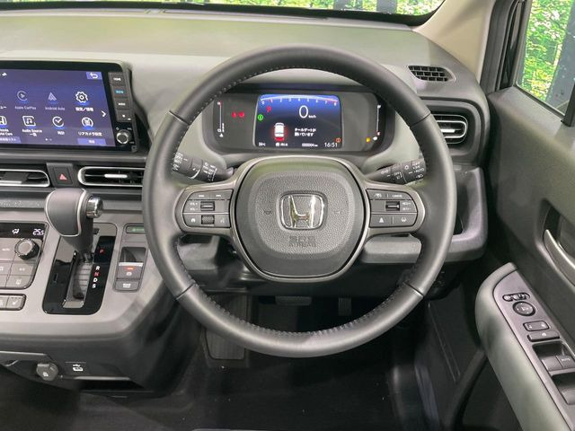 �y�X�e�A�����O�X�C�b�`�z�^�]���A�O������ڐ������炷���ƂȂ��A�I�[�f�B�I���̑��삪�\�ȕ֗��@�\!���S&���K�ȃh���C�u�����o���Ă���܂���