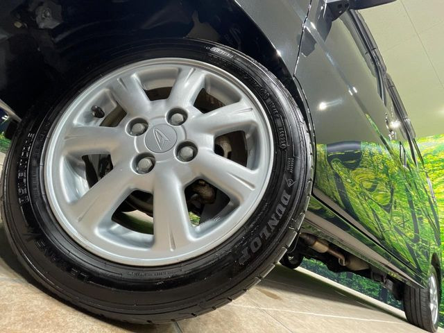 �y����14�C���`�A���~�z�C�[���z�O�ςɃ}�b�`���������A���~�z�C�[���𑕒����Ă���܂��B�e��ЊO�A���~�z�C�[����A�X�^�b�h���X�^�C�����戵�����Ă���܂��B���񂲑��k����������