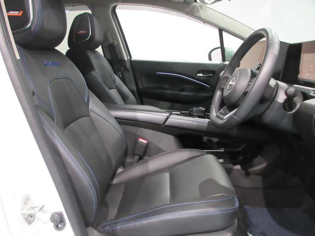 ノートオーラ1.2 AUTECH FOUR 4WD