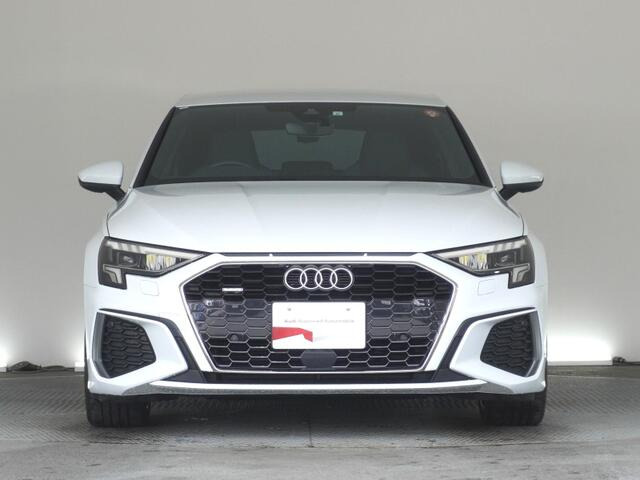 A3スポーツバック40 TFSI クワトロ Sライン 4WD
