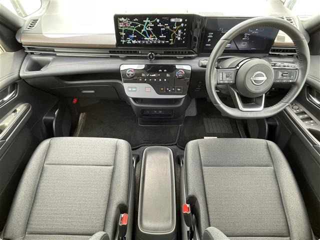 セレナ1.4 e-POWER ハイウェイスターV