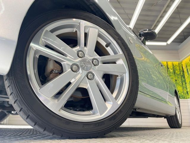 �y����14�C���`�A���~�z�C�[���z�O�ςɃ}�b�`���������A���~�z�C�[���𑕒����Ă���܂��B�e��ЊO�A���~�z�C�[����A�X�^�b�h���X�^�C�����戵�����Ă���܂��B���񂲑��k����������