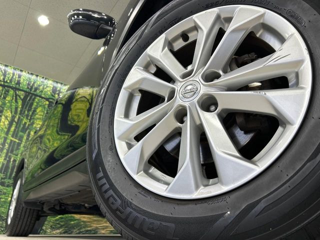 �y����17�C���`�A���~�z�C�[���z�O�ςɃ}�b�`���������A���~�z�C�[���𑕒����Ă���܂��B�e��ЊO�A���~�z�C�[����A�X�^�b�h���X�^�C�����戵�����Ă���܂��B���񂲑��k����������