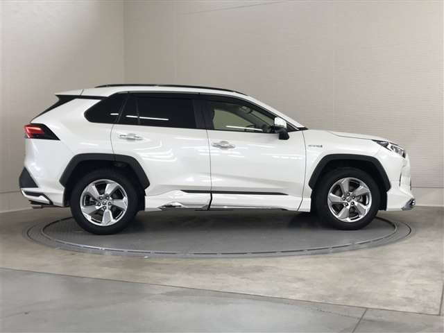 RAV42.5 ハイブリッド G E-Four 4WD