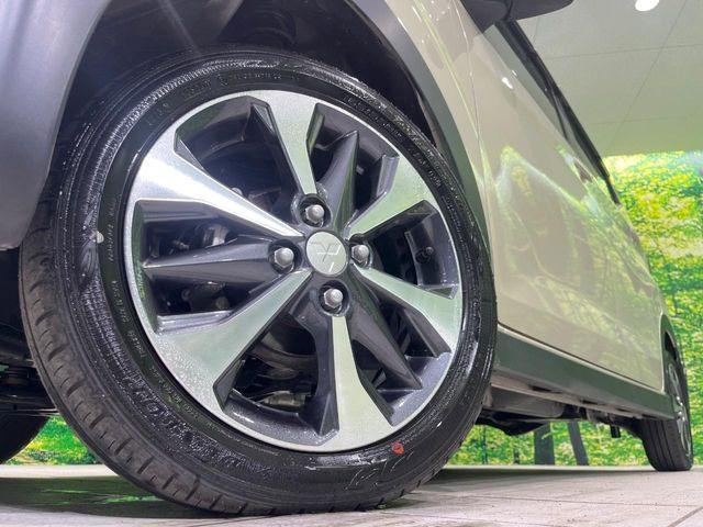 �y����15�C���`�A���~�z�C�[���z�O�ςɃ}�b�`���������A���~�z�C�[���𑕒����Ă���܂��B�e��ЊO�A���~�z�C�[����A�X�^�b�h���X�^�C�����戵�����Ă���܂��B���񂲑��k����������