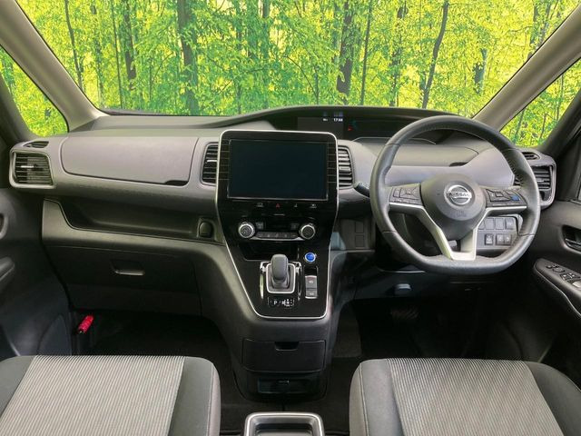 セレナ1.2 e-POWER ハイウェイスターV
