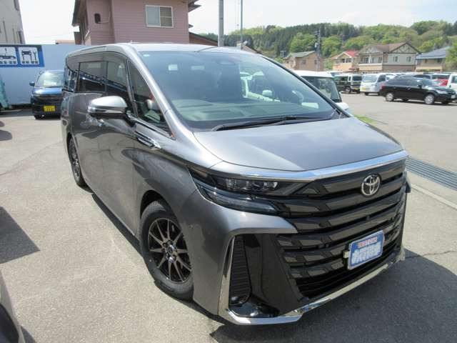 ヴェルファイアハイブリッド 2.5 Z プレミア E-Four 4WD