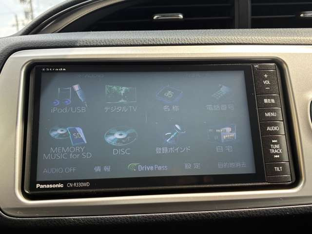 ヴィッツ1.3 ジュエラ 4WD