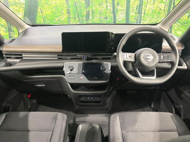 セレナ1.4 e-POWER ハイウェイスターV