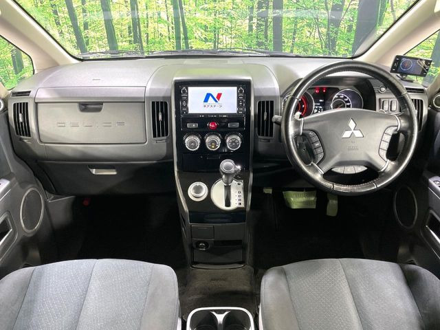 デリカD:52.2 D プレミアム 4WD