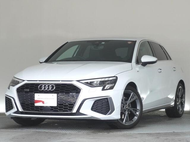A3スポーツバック40 TFSI クワトロ Sライン 4WD