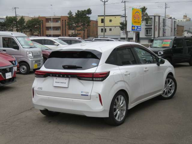 ノートオーラ1.2 G FOUR 4WD
