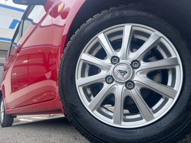 �y13�C���`�A���~�z�C�[���z�O�ςɃ}�b�`�����A���~�z�C�[���𑕒����Ă���܂��B�e��A���~�z�C�[����A�X�^�b�h���X�^�C�����戵�����Ă���܂��B���񂲑��k����������