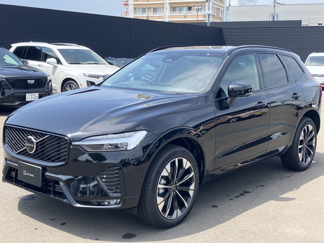 XC60ウルトラ B5 AWD ダークエディション 4WD