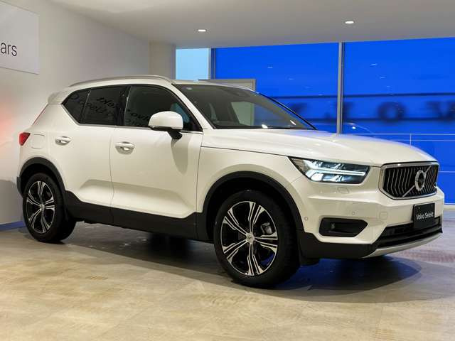 XC40T4 AWD インスクリプション 4WD