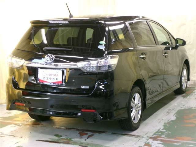ウィッシュ1.8 S モノトーン 4WD