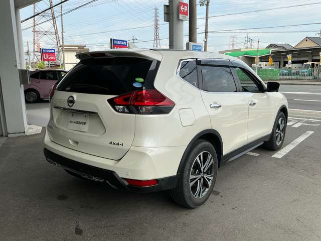 エクストレイル2.0 20Xi 4WD