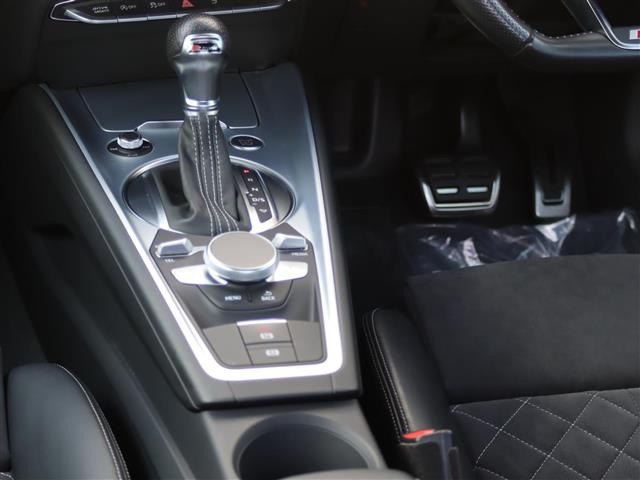 TTクーペ40 TFSI
