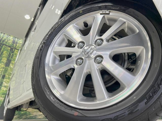 �y����14�C���`�A���~�z�C�[���z�O�ςɃ}�b�`���������A���~�z�C�[���𑕒����Ă���܂��B�e��ЊO�A���~�z�C�[����A�X�^�b�h���X�^�C�����戵�����Ă���܂��B���񂲑��k����������
