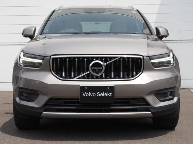 XC40B4 AWD インスクリプション 4WD