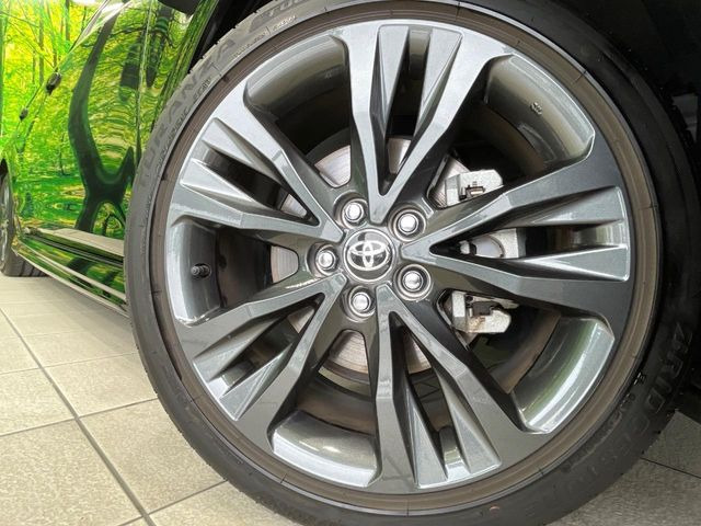 �y����17�C���`�A���~�z�C�[���z�O�ςɃ}�b�`���������A���~�z�C�[���𑕒����Ă���܂��B�e��ЊO�A���~�z�C�[����A�X�^�b�h���X�^�C�����戵�����Ă���܂��B���񂲑��k����������