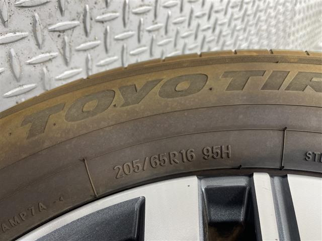 セレナ1.4 e-POWER ハイウェイスターV