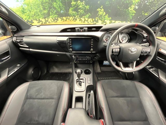 ハイラックス2.4 Z GRスポーツ ディーゼル 4WD