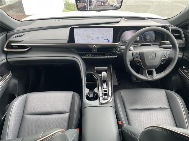 クラウンスポーツ2.5 Z E-Four 4WD