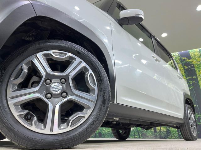 �y����15�C���`�A���~�z�C�[���z�O�ςɃ}�b�`���������A���~�z�C�[���𑕒����Ă���܂��B�e��ЊO�A���~�z�C�[����A�X�^�b�h���X�^�C�����戵�����Ă���܂��B���񂲑��k����������