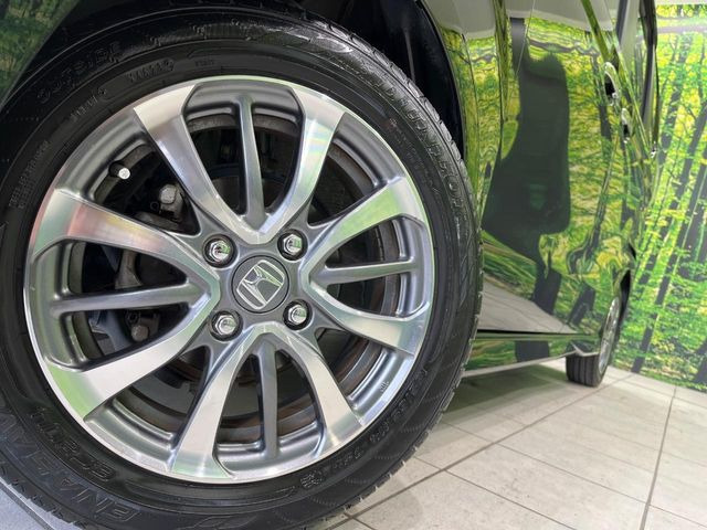 �y����14�C���`�A���~�z�C�[���z�O�ςɃ}�b�`���������A���~�z�C�[���𑕒����Ă���܂��B�e��ЊO�A���~�z�C�[����A�X�^�b�h���X�^�C�����戵�����Ă���܂��B���񂲑��k������