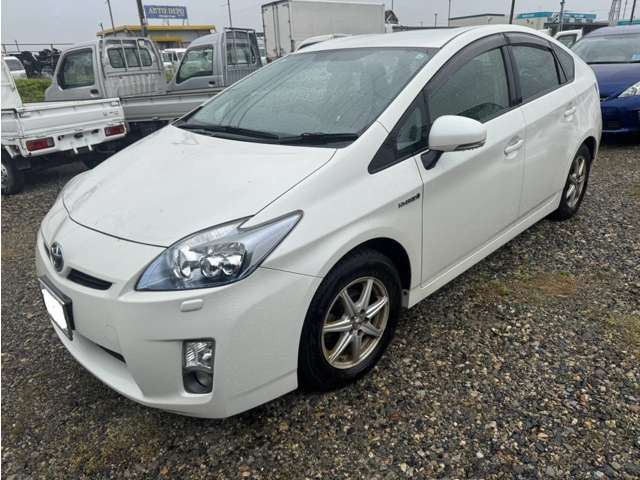 プリウス1.8 S