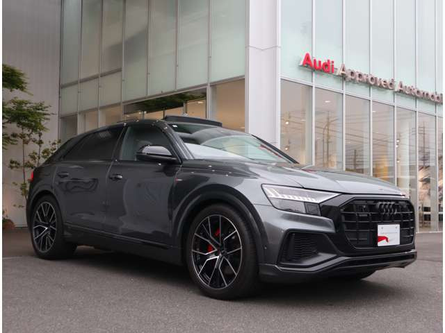 Q855 TFSI クワトロ Sライン 4WD