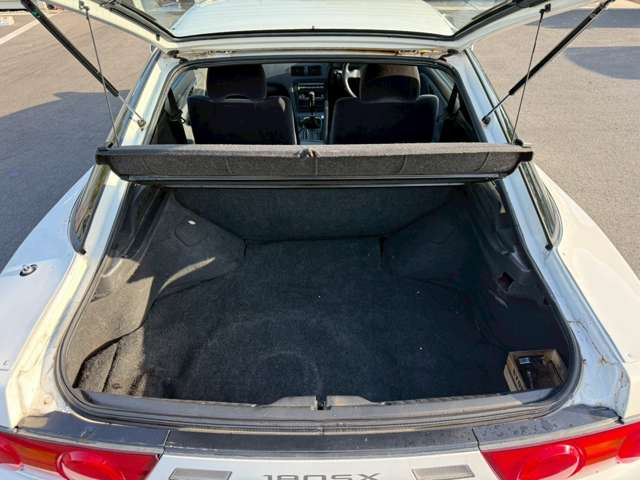 �C�ɂȂ邨�Ԃ�����܂�����E�̓d�b�ԍ����璼�ڂ��X�ɂ��₢���킹���������B�x�����@����ԗ����A��Ԃ܂łȂ�ł������������Ē����܂��B�X�^�b�t�ꓯ���A�����҂����Ă���܂��B