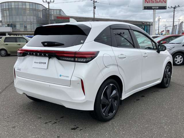 ノートオーラ1.2 G レザーエディション