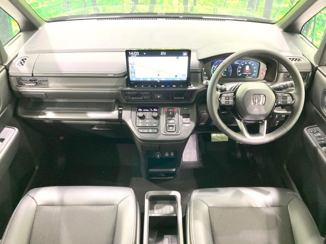 ステップワゴン2.0 e:HEV スパーダ