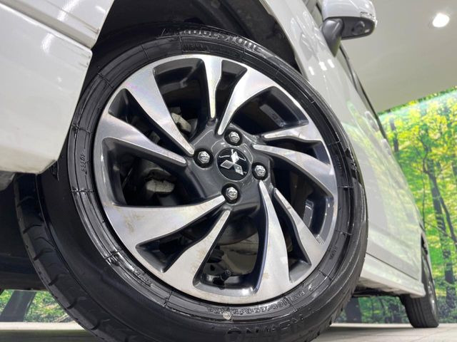 �y����15�C���`�A���~�z�C�[���z�O�ςɃ}�b�`���������A���~�z�C�[���𑕒����Ă���܂��B�e��ЊO�A���~�z�C�[����A�X�^�b�h���X�^�C�����戵�����Ă���܂��B���񂲑��k����������