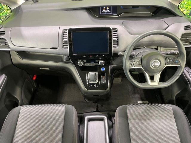 セレナ1.2 e-POWER ハイウェイスターV