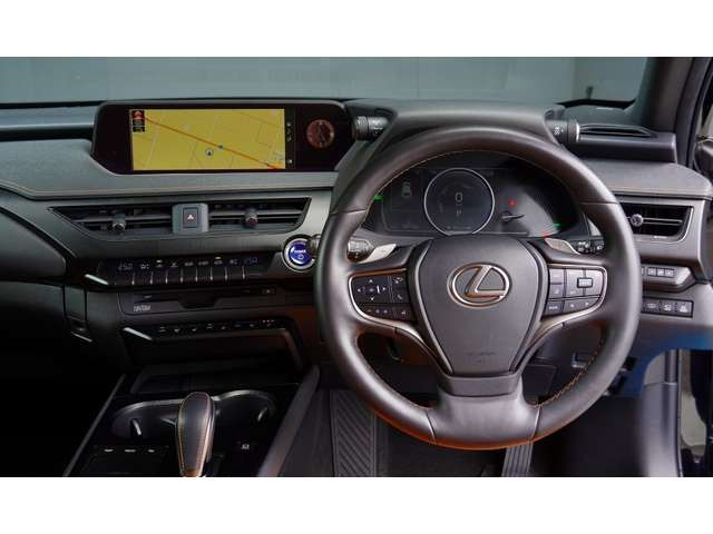 UX300e バージョンL