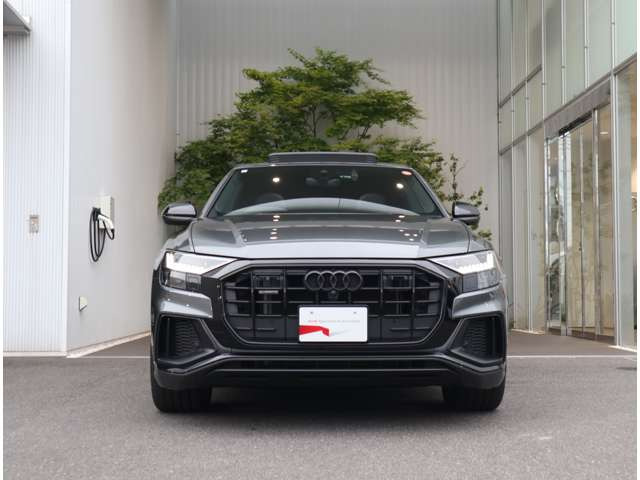 Q855 TFSI クワトロ Sライン 4WD