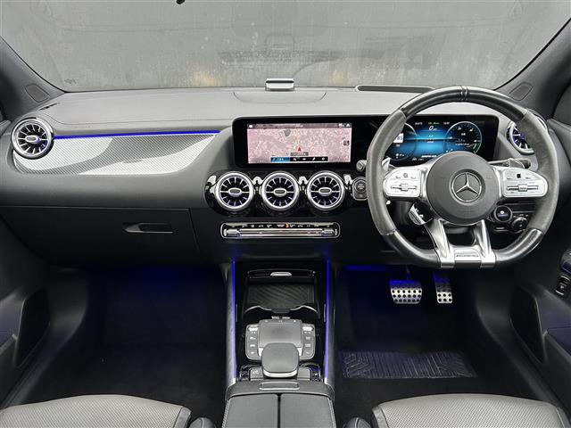 GLAクラスAMG GLA35 4マチック 4WD