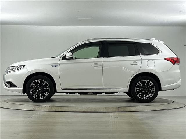 アウトランダーPHEV2.0 G セイフティパッケージ 4WD
