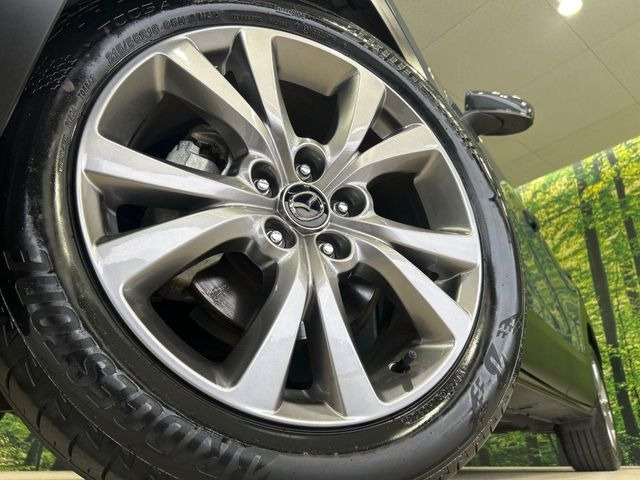 �y����18�C���`�A���~�z�C�[���z�O�ςɃ}�b�`���������A���~�z�C�[���𑕒����Ă���܂��B�e��ЊO�A���~�z�C�[����A�X�^�b�h���X�^�C�����戵�����Ă���܂��B���񂲑��k����������