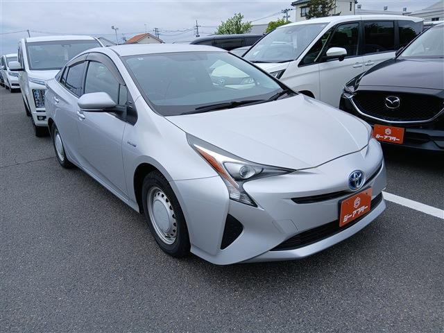 プリウス1.8 S E-Four 4WD