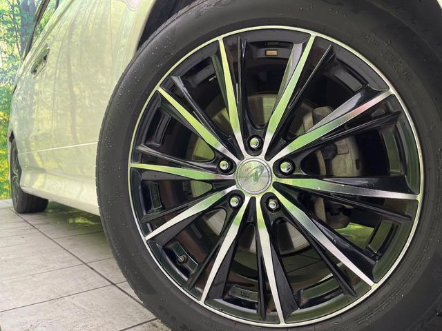 �y18�C���`�A���~�z�C�[���z�O�ςɃ}�b�`�����A���~�z�C�[���𑕒����Ă���܂��B�e��A���~�z�C�[����A�X�^�b�h���X�^�C�����戵�����Ă���܂��B���񂲑��k����������