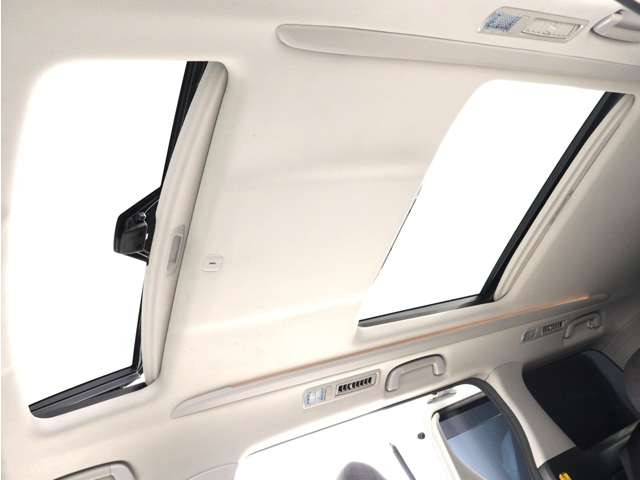 ヴェルファイアハイブリッド2.4 ZR 4WD