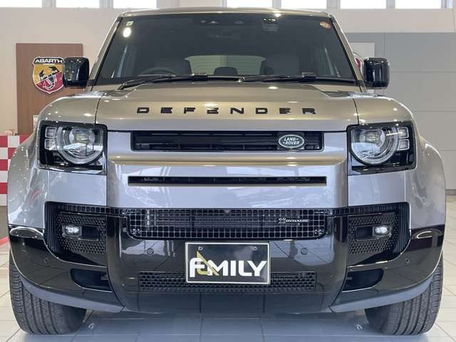 ディフェンダー110 X ダイナミック HSE 3.0L D300 ディーゼル 4WD