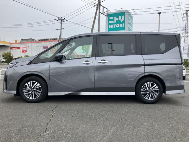 セレナ1.4 e-POWER ルキシオン