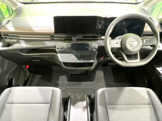 セレナ1.4 e-POWER ハイウェイスターV