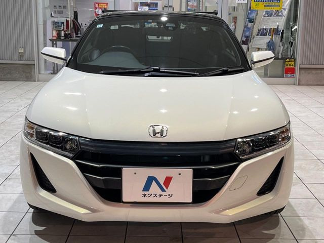 弊社では、全車『修復歴なし』のお車のみ取り扱っております。専任バイヤーによる厳選した仕入れの後、入庫後の車両チェックを行い、ネクステージが認定した高品質な中古車をご提供しております。